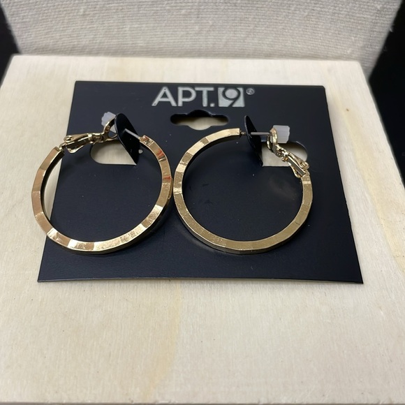 NWT Apt.9 gold tone hoop earrings - Picture 2 of 4